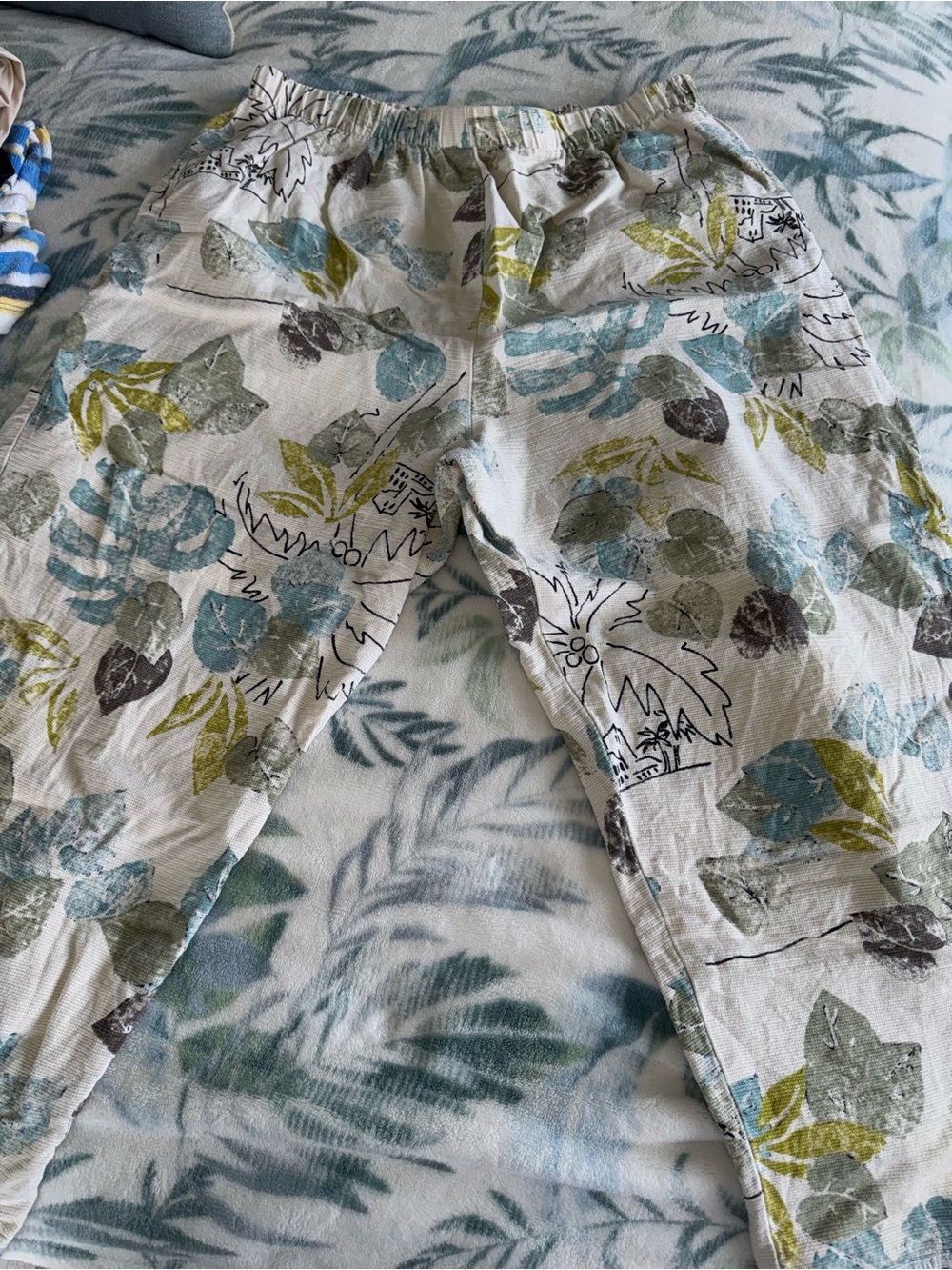 Hot Cotton Cream Elastic-Waist Tropical Print Pants with Blue and Green Accents